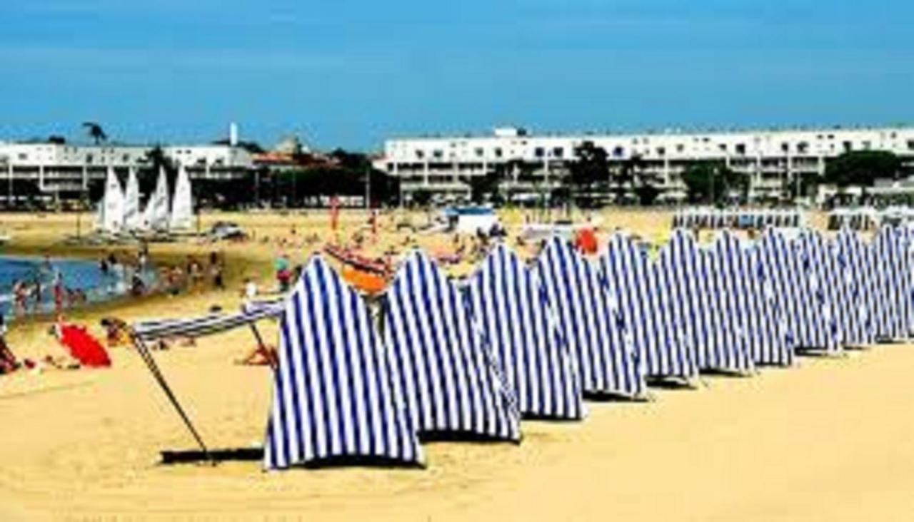 Chambres d'Hôtes LA PASTOURELLE Royan centre Extérieur photo