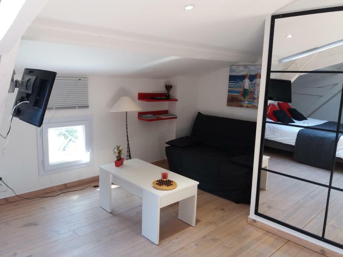 Chambres d'Hôtes LA PASTOURELLE Royan centre Extérieur photo