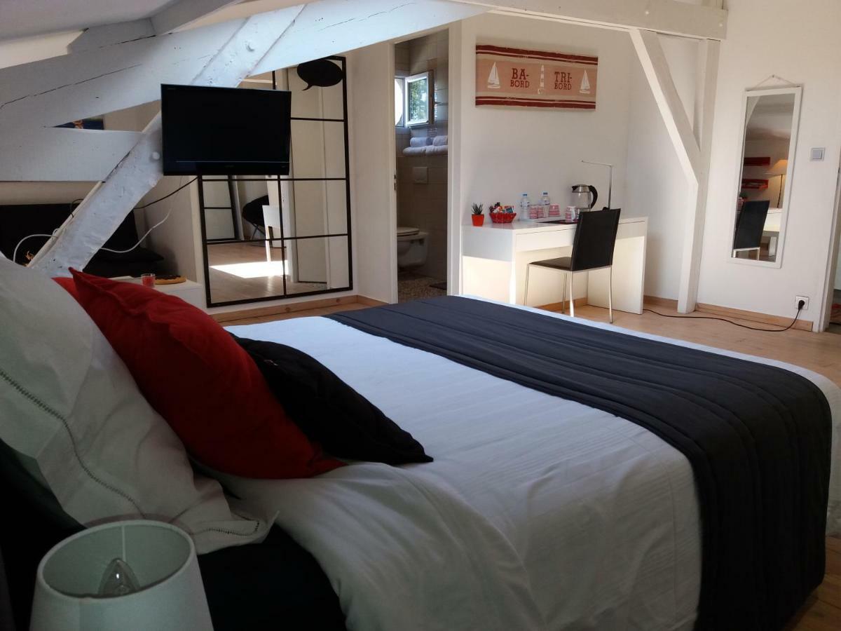Chambres d'Hôtes LA PASTOURELLE Royan centre Extérieur photo