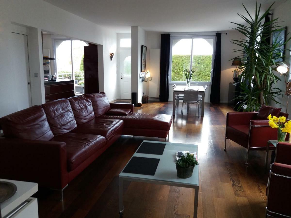 Chambres d'Hôtes LA PASTOURELLE Royan centre Extérieur photo